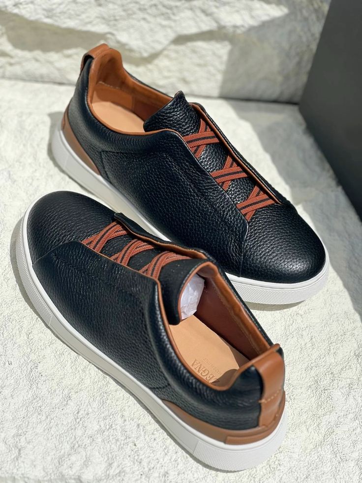 Sneaker en cuir premium - 017