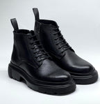 Wingtip brogue boots - 010